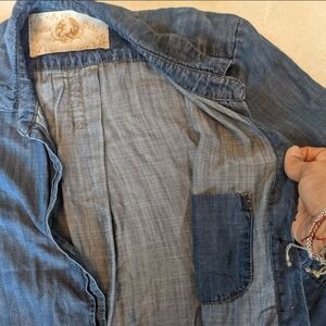 Anthropologie BELLA DAHL SHIRTTAIL BUTTON DOWN SHIRT TENCEL DENIM 3/4 SLEEVE TOP